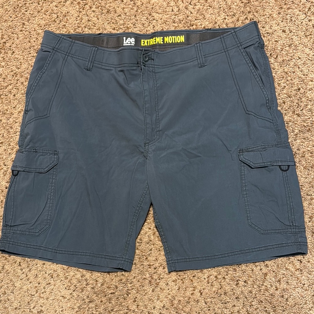 Lee Men's Extreme Motion Cargo Shorts - Gray